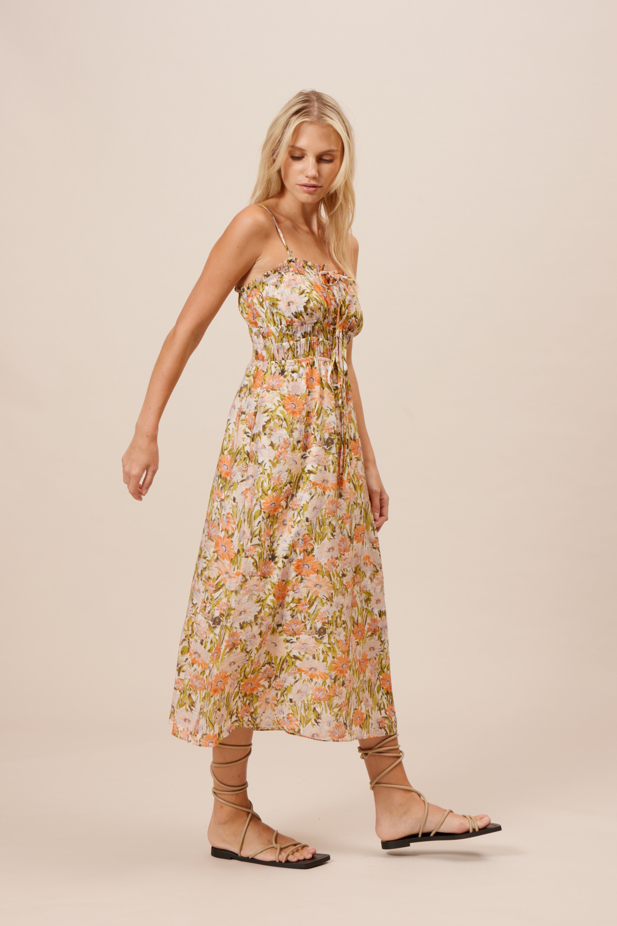 Sunshine Oasis Lucy Paris Sunshine Oasis Lucy Paris