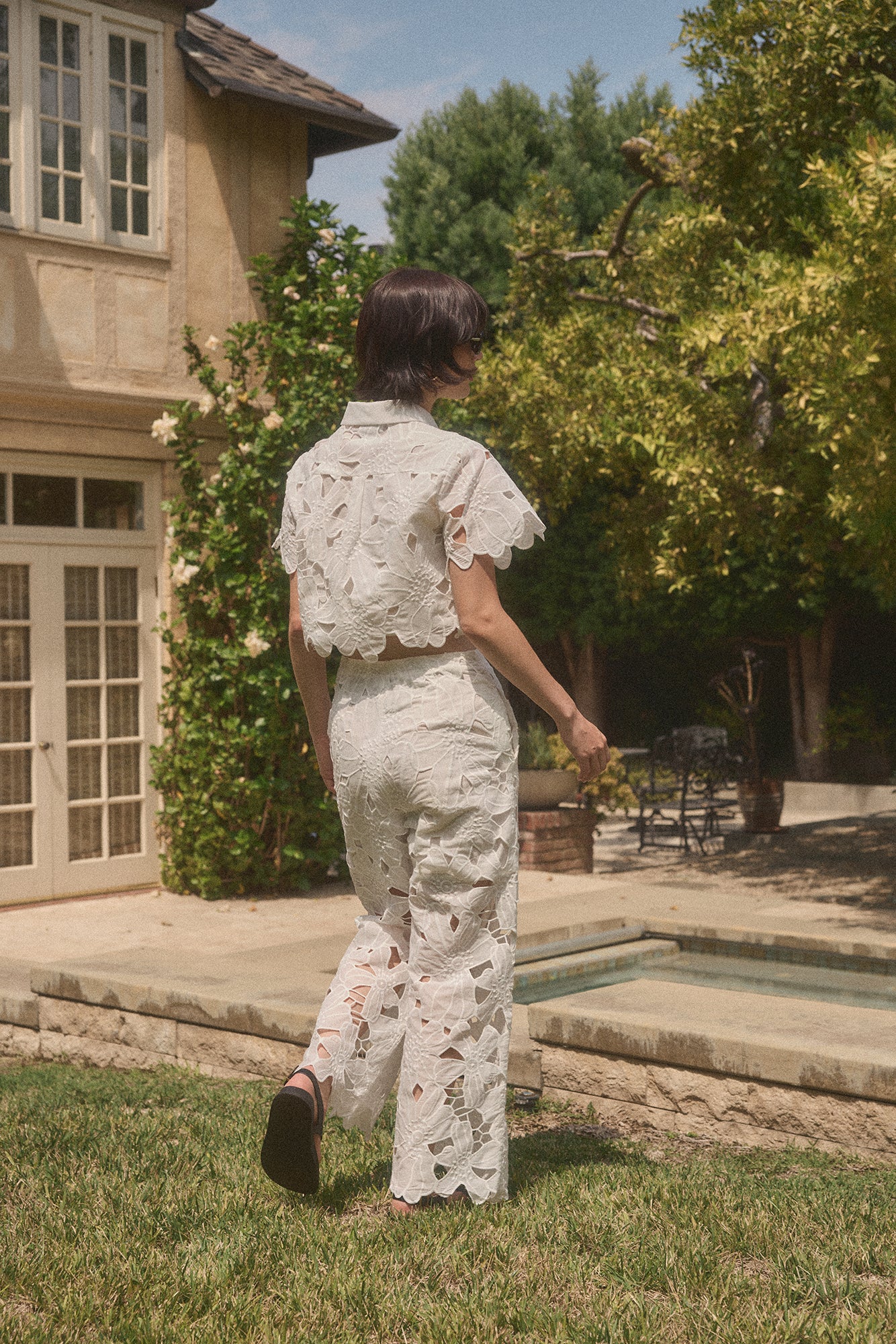 パンツ Shop faerie eyelet corset bermuda pants Lucy Paris - Jane Eyelet Pants - White