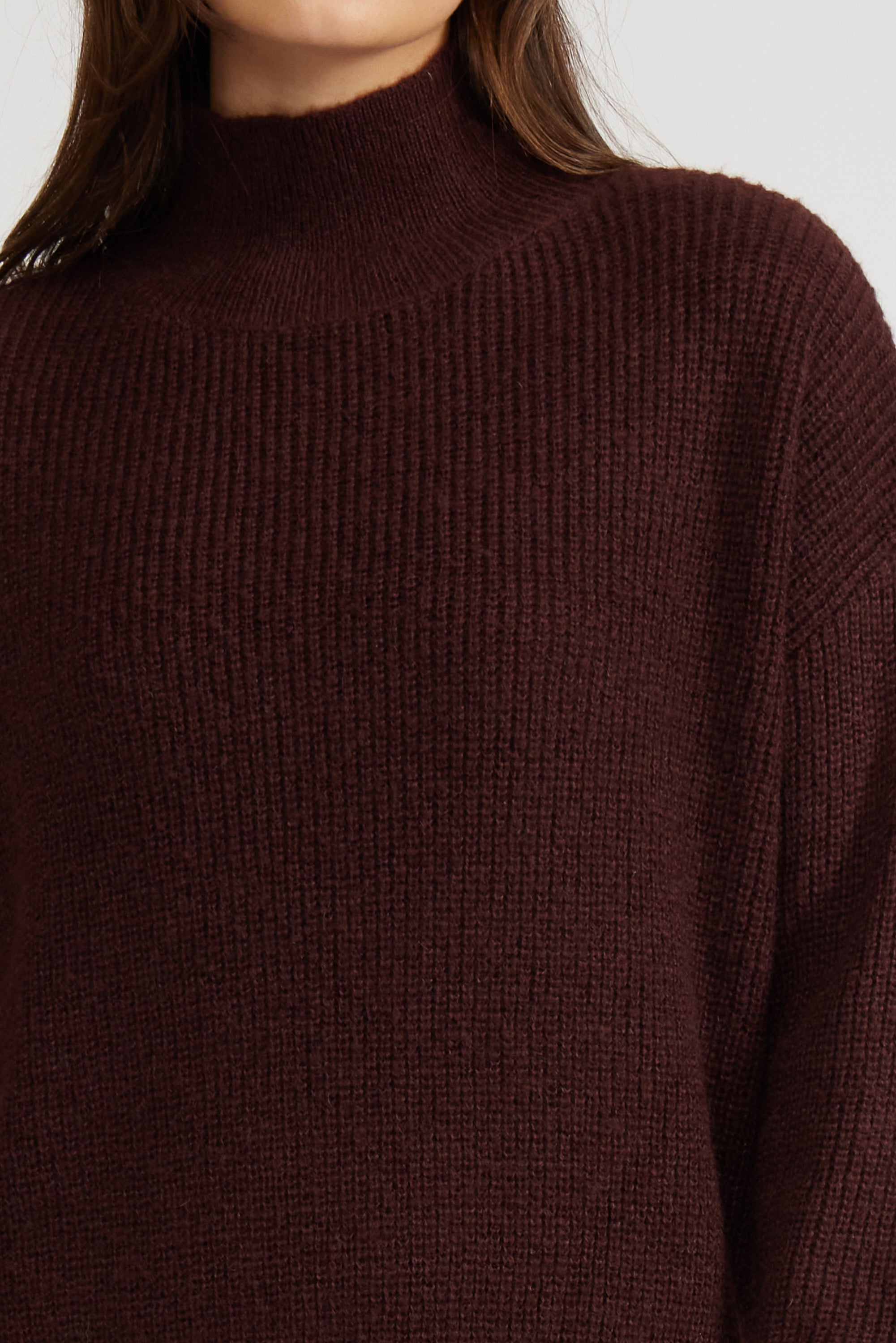 Axel Turtleneck Sweater - Brown