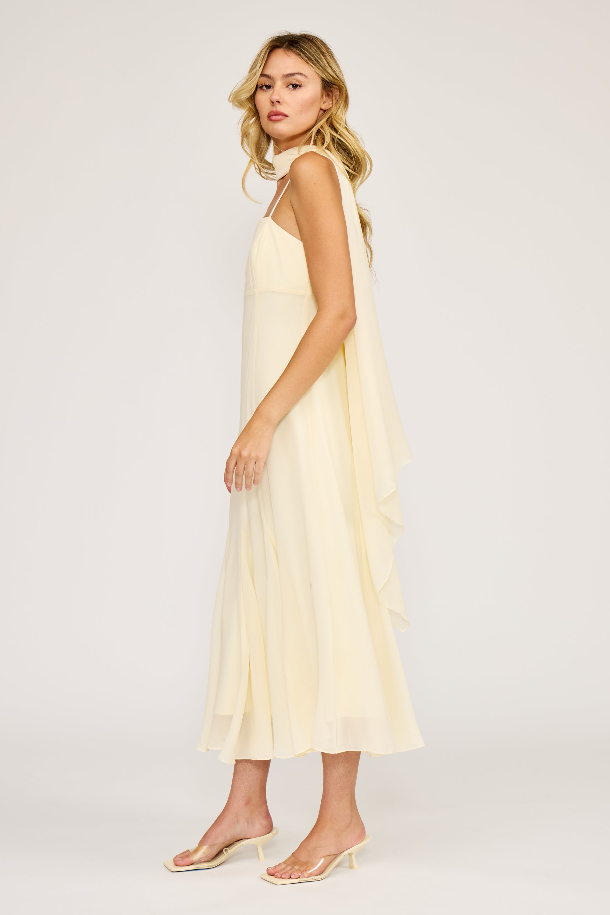 Lucy Paris - A La Rose Lucy Paris - A La Rose
