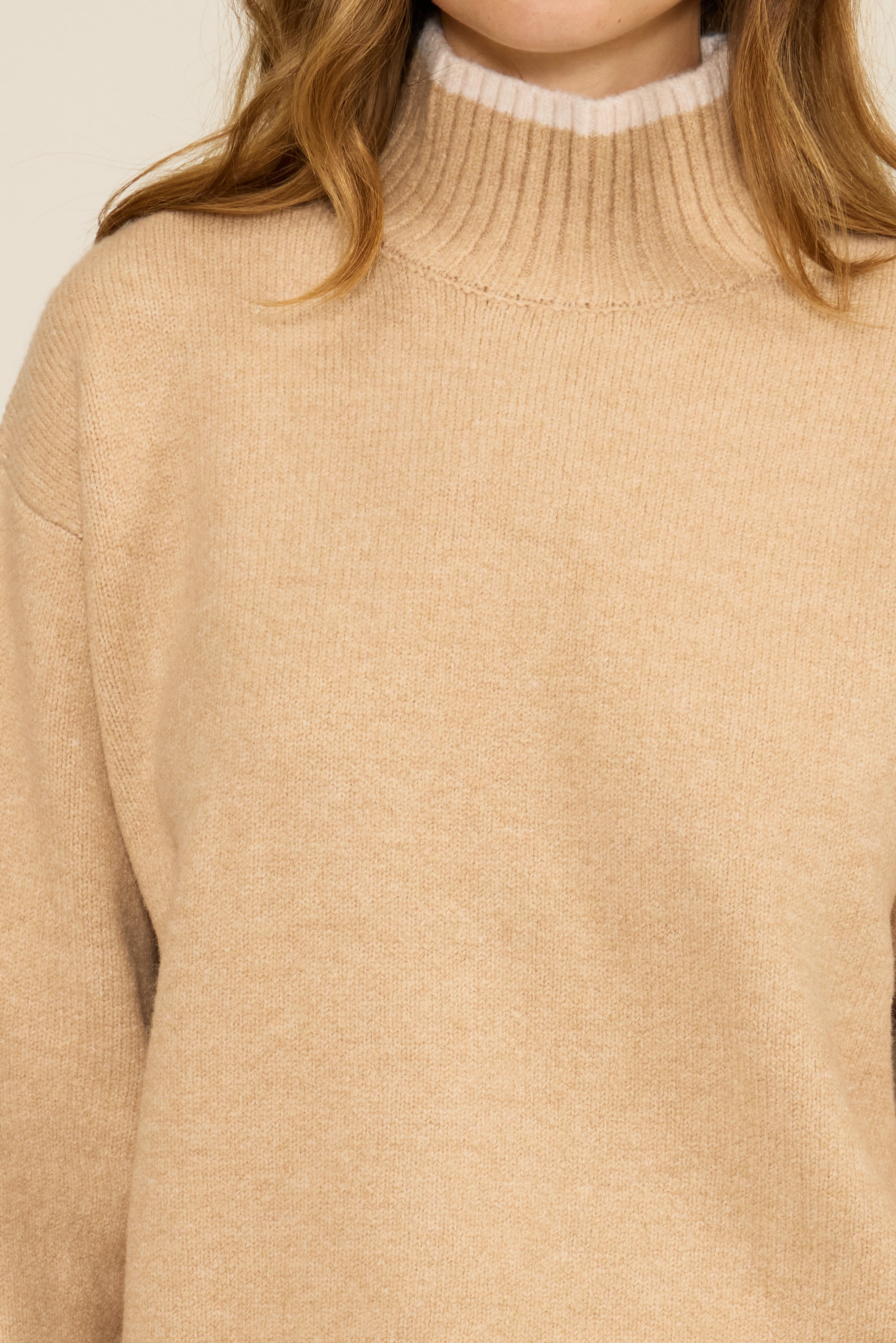 Rey Turtleneck Sweater - Beige